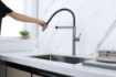 Imagen de Grifo 3 Vías Antracita + Filtro Q5 – Pack Agua Filtrada en tu Cocina